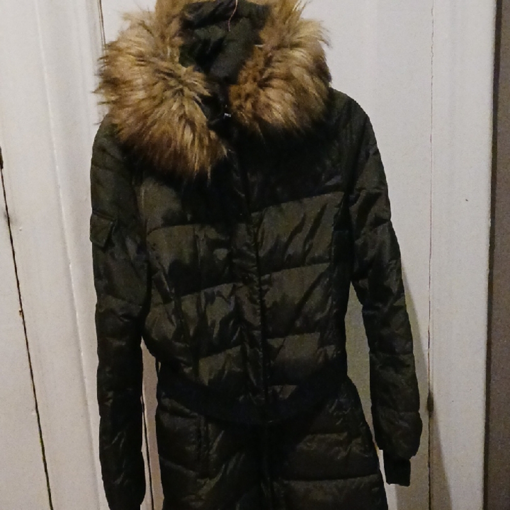 Women's Olive Puffer Jacket with Faux Fur Trim
